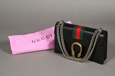 GUCCI. Sac Dyonisus en cuir noir rehaussé de la bande web ve…