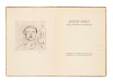 un livre ouvert sur lequel est dessiné le visage d'une femme