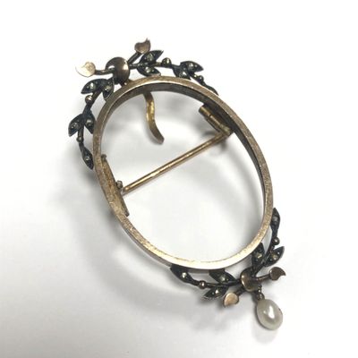 Elegant petite broche porte photo en or rose 18 carats (soit…