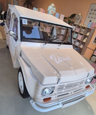 Véhicule de marque MCC AUTOMOTIVE Eden, Crème Creamy, immatriculé GW-3 - Photo 1