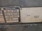 a sign on the side of a truck that says franaisse