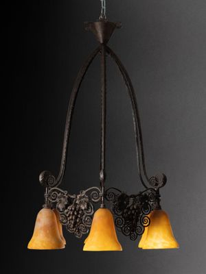 Edgar BRANDT (1880 - 1960) & DAUM Nancy. LUSTRE en fer forgé… - Photo 1