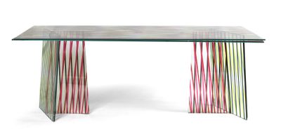 ASV MOBILIER Table de salle à manger modèle "Crossing" en pl…