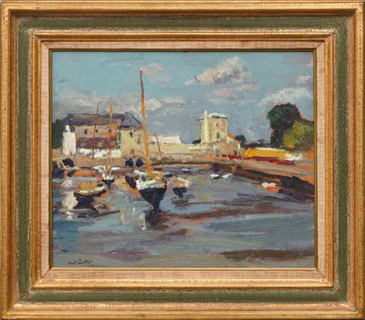 une peinture à l'huile représentant une scène de port avec des bateaux sur l'eau et des bâtiments en arrière-plan