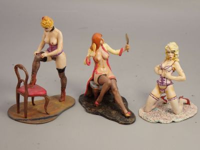 Figurines d'artistes - Filles de charme , 80 mm, 3 figurines…