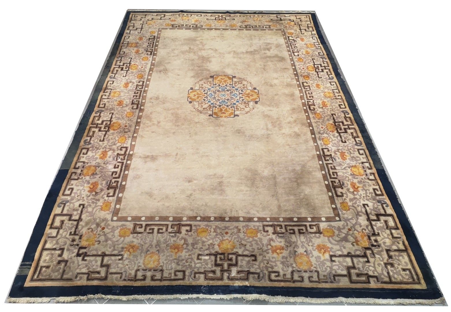 Objets d'art & Curiosités