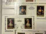 la photo d'une femme figurant sur une carte postale