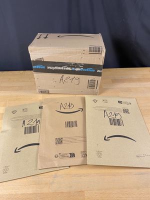 Lot de 4 colis Mystère (Retour Amazon,NPAI ,Adresse incomplè…