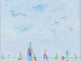 un tableau représentant une scène de plage avec des personnes sur le sable et des voiliers sur l'eau