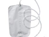 une image représentant un sac blanc auquel est fixé un tuyau