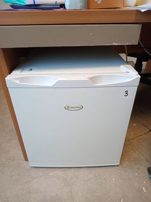 1 mini bar king d'home - VENDU SUR DESIGNATION A LE PIN (77)