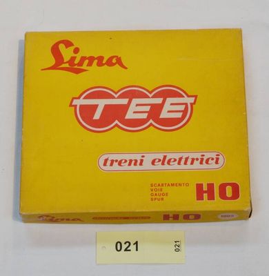 LIMA HO (2R Continu) Un coffret RGP1 – Livrée rouge et crème…