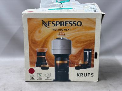 une boîte contenant une cafetière