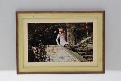 Photo argentique en couleurs de John LENNON (The Beatles) et…