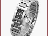 une photo d'une montre-bracelet au cadran noir
