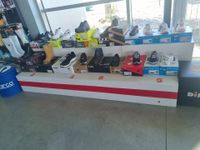 Mobilier de magasins (hors contenu) comprenant environ 9 por… (photo 6)