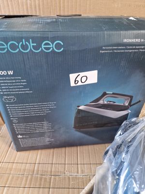 a box that has a vacuum on top of it