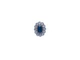 Gros plan sur une bague contenant une pierre bleue