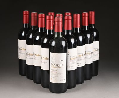 six bouteilles de vin rouge sont alignées