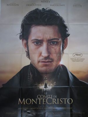 L'affiche du film, à l'occasion de sa sortie, montre un homme qui fixe l'objectif.