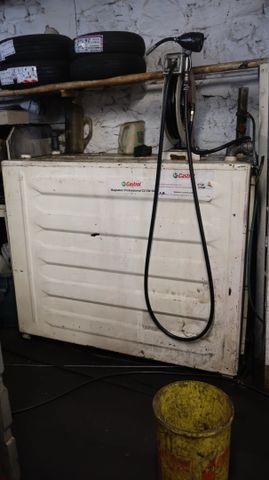 Cuve à huile 1500 litres, pompe et enrouleur tuyau huile, cuve 16...