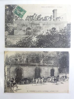 deux photos d'un bâtiment sur lesquelles on voit beaucoup de monde