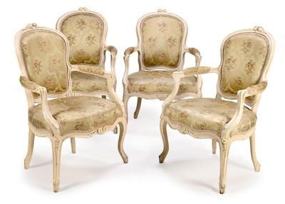 quatre chaises avec rembourrage floral rembourrage rembourrage rembourrage rembourrage rembourrage rembourrage rembourrage