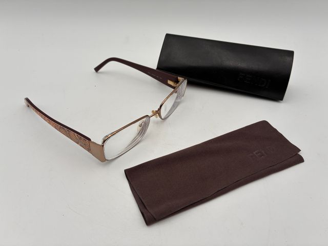 FENDI – Paire de lunettes de vue (avec correction), avec 1 chiffo...