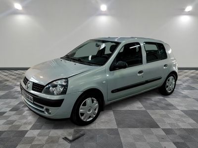 CLIO 1.2I - ES - Mise en service: 13/02/2003 - Cie… - Photo 1