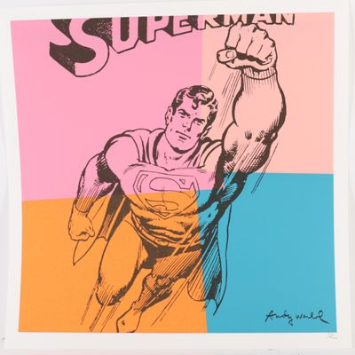 un dessin représentant Superman en plein vol, le poing levé