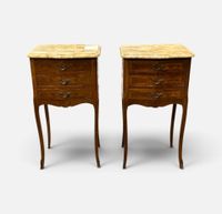 Paire de tables de chevet en bois de placage. (photo 2)