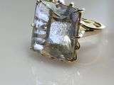 an image of a ring with a large stone in it