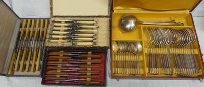many different types of silverware in this case