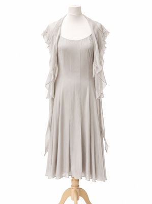 le dos d'une robe sur un mannequin mannequin mannequin mannequin mannequin mannequin mannequin mannequin mann