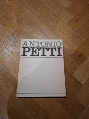 Antonio Petit , édition Marotta éditore.