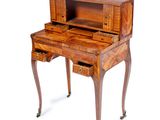 an image of a small desk with a drawer on it
