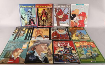 un grand nombre de livres posés sur une table