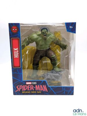 figurine Spider-Man dans un emballage contenant une figurine Spider-Man
