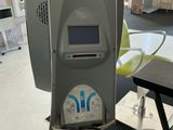 a machine that is sitting on a table in a room