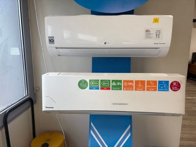 deux unités de climatisation LG et PANASONIC, deux panneaux photovolta - Photo 1