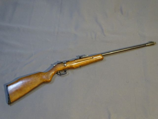 CAT C : N°63241 - Carabine 22LR Monocoup à culasse - Artisan stép...