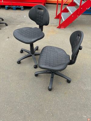 Lot de 2 Chaises mobiles d'atelier / poste de travail avec a…