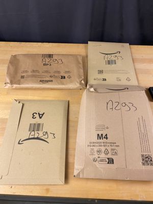 Lot de 4 colis Mystère (Retour Amazon,NPAI ,Adresse incomplè…
