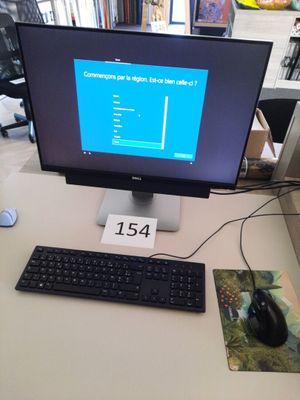 Configuration de poste informatique comprenant : - Photo 1