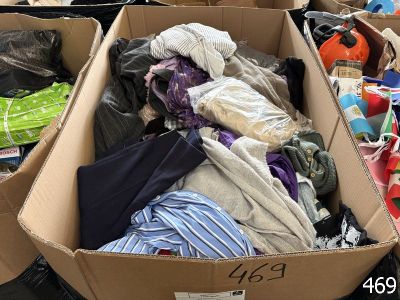 Box de vêtements - Photo 1