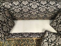 Partie de mobilier de salon composée d'une paire de bergères… (photo 4)
