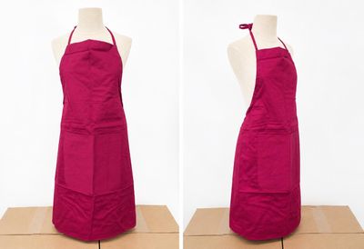 deux photos d'un tablier de femme sur un mannequin