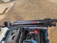 Laser Bosch Professionnal GLL3-80 avec trepied BT150 (photo 4)