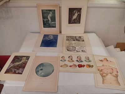 Ensemble de six estampes et gravures de petit format, compre…