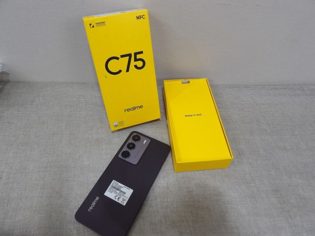 REALME RMX3941 en storm black. C75.
